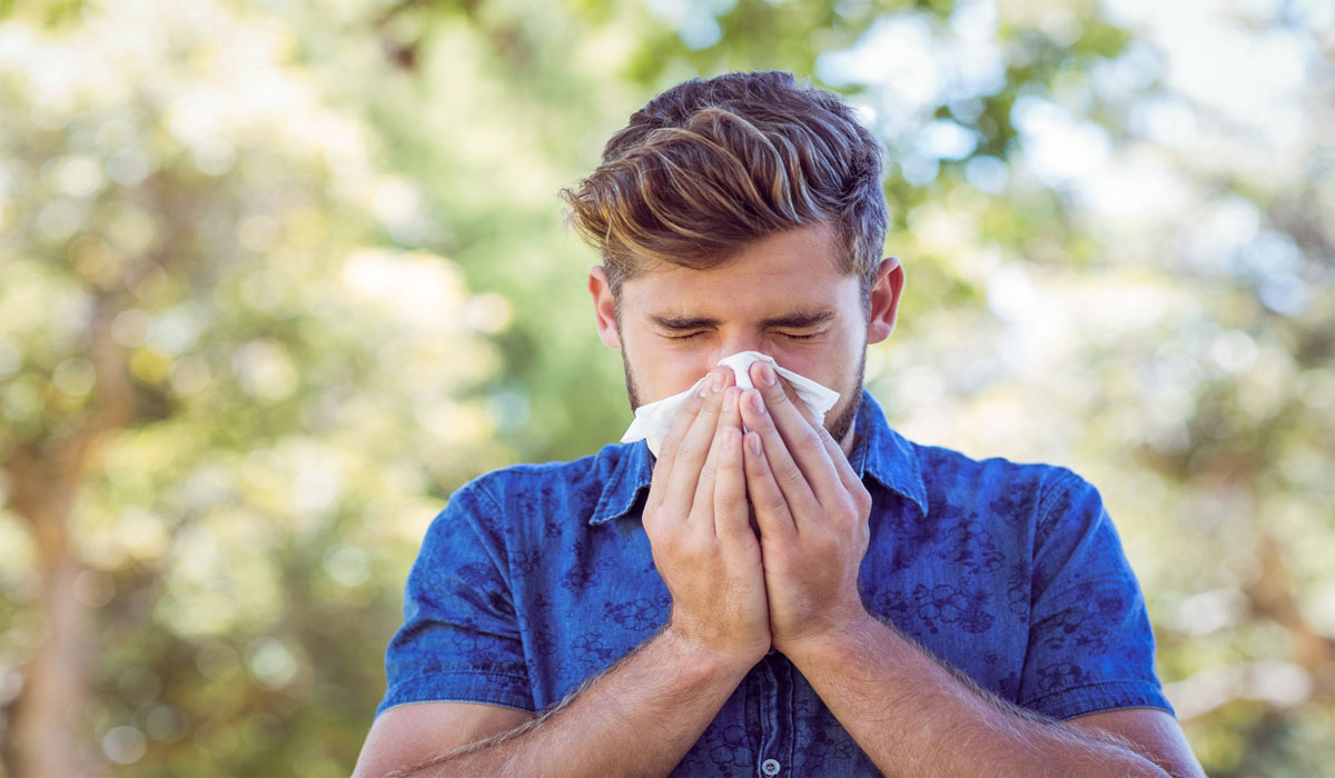 Ohrenschmerzen von Allergie – Pollen schlagen auch auf die Ohren