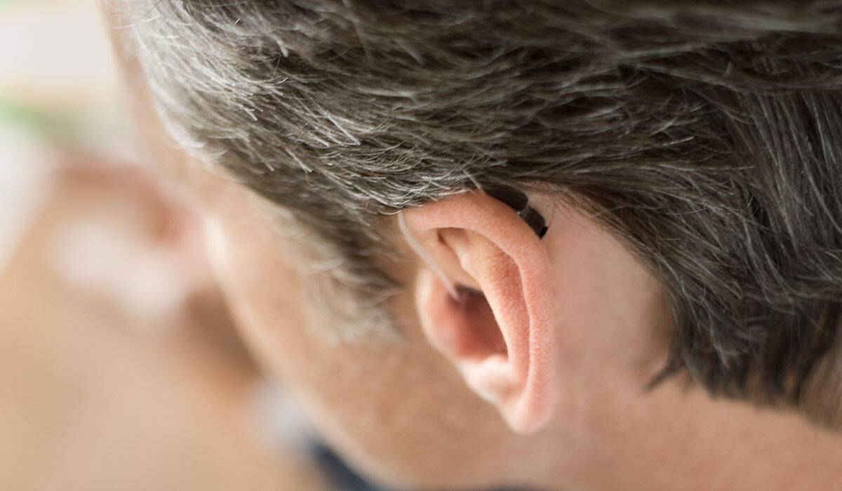 Hörgeräte gehören in die Ohren